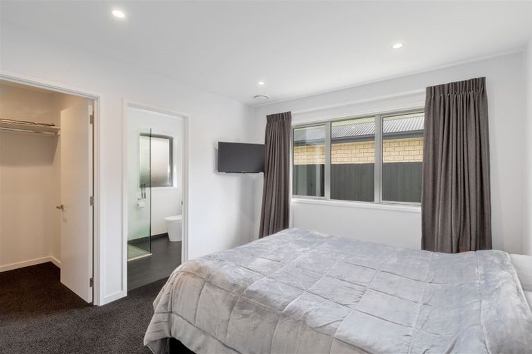 Photo of property in 30 Robert Duncan Road, Belfast, Christchurch, 8051