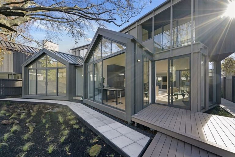 Photo of property in 1a Wood Lane, Fendalton, Christchurch, 8014