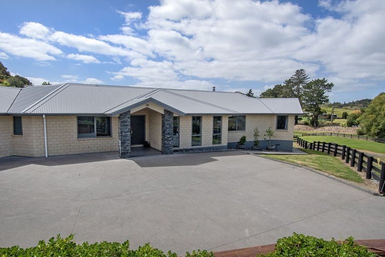 Photo of property in 10 Giovanni Drive, Whareora, Whangarei, 0175