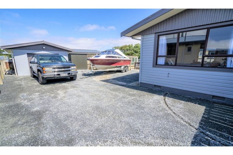 Photo of property in 100 Scott Street, Strathern, Invercargill, 9812