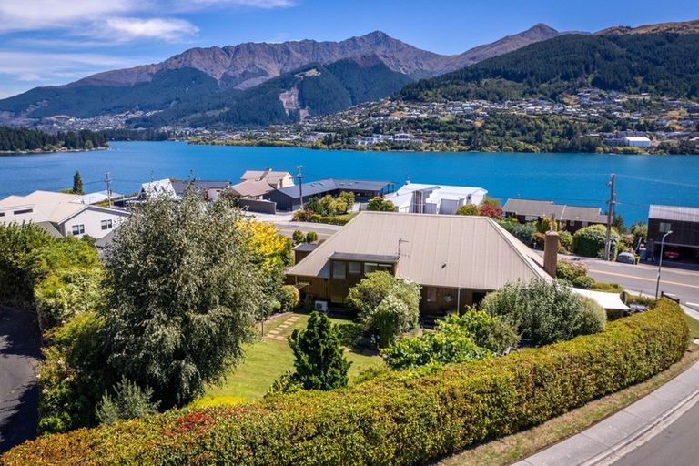 Photo of property in 436 Peninsula Road, Kelvin Heights, Queenstown, 9300