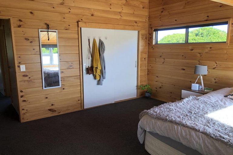 Photo of property in 1/220 Huatoki Street, Upper Vogeltown, New Plymouth, 4310