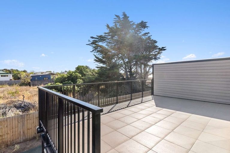Photo of property in 85a Marine Parade, North New Brighton, Christchurch, 8083