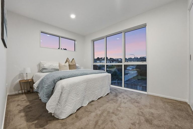 Photo of property in 6a Kaimai Avenue, Massey, 0614