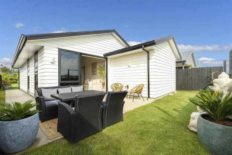 Photo of property in 42 Cupples Street, Papamoa Beach, Papamoa, 3118