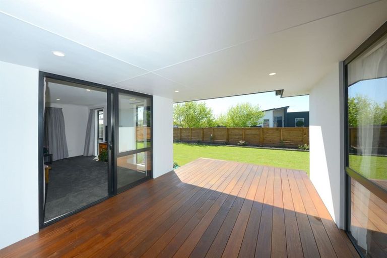 Photo of property in 9 Seaward Street, Pegasus, 7612