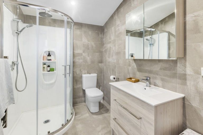 Photo of property in 216c Sutherland Road, Lyall Bay, Wellington, 6022