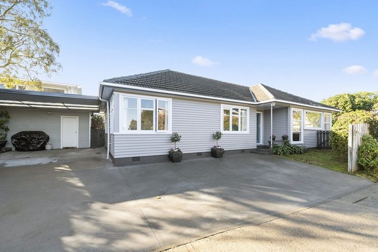 Photo of property in 93 Normandale Road, Normandale, Lower Hutt, 5010