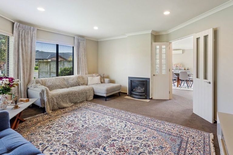 Photo of property in 7 Datum Way, Paraparaumu, 5032
