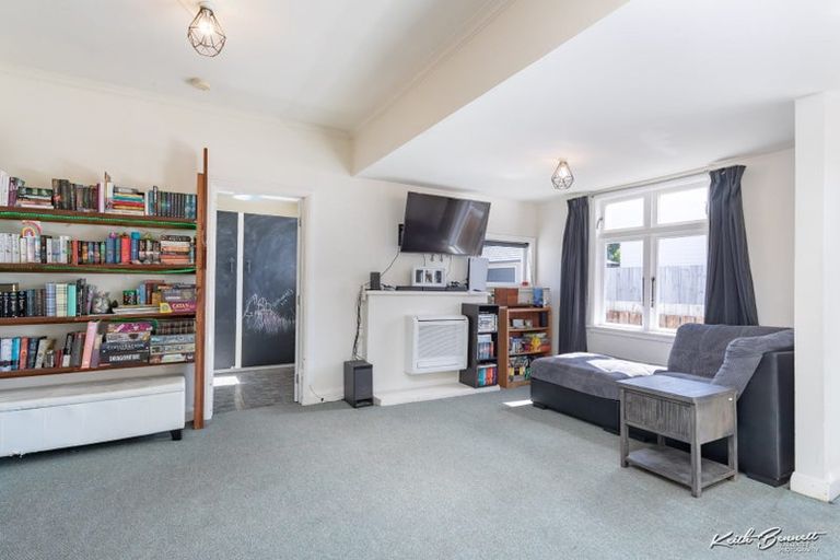 Photo of property in 12 Seddon Street, Wallaceville, Upper Hutt, 5018