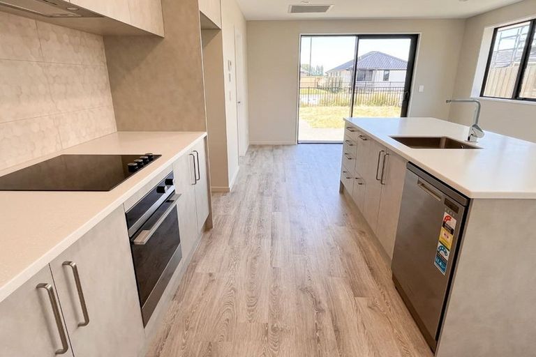 Photo of property in 17 Navarra Road, Halswell, Christchurch, 8025