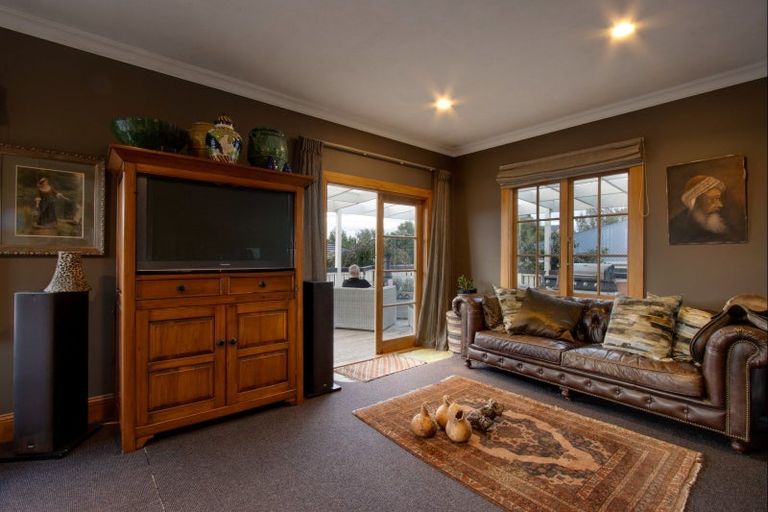 Photo of property in 12 Farndon Road, Clive, 4102