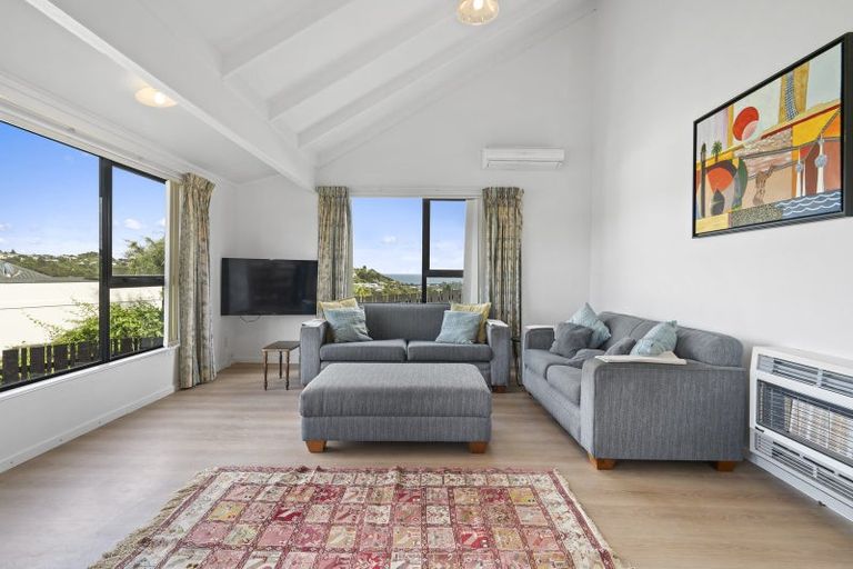 Photo of property in 84 Mercury Way, Whitby, Porirua, 5024