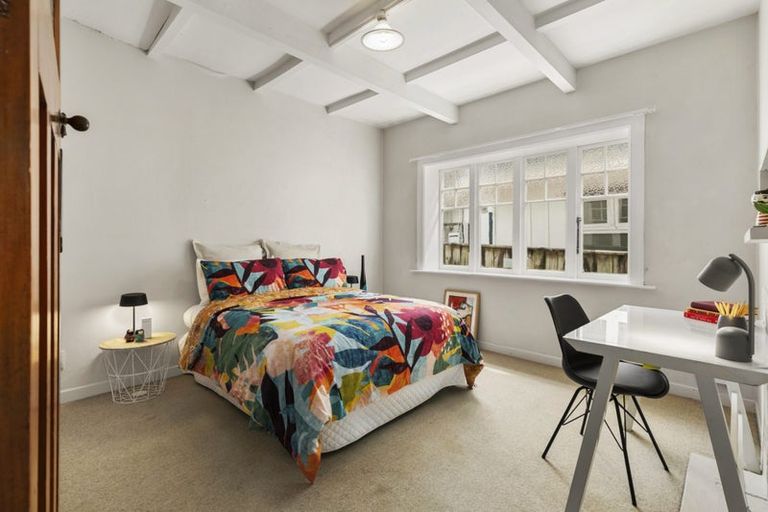 Photo of property in 35 Raroa Road, Kelburn, Wellington, 6012