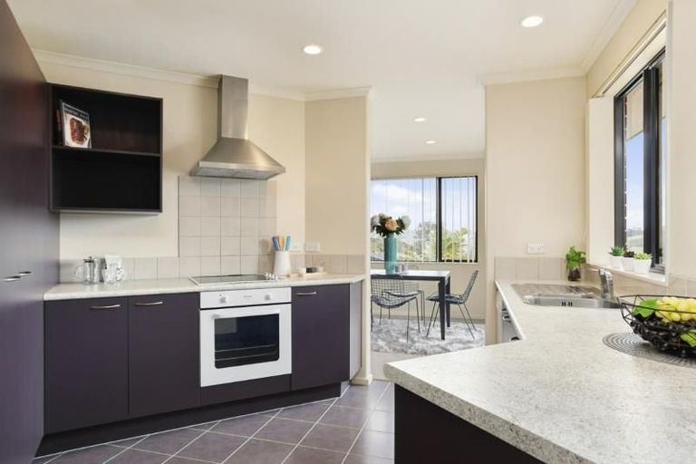 Photo of property in 22 Carol Lee Place, Albany Heights, Auckland, 0632