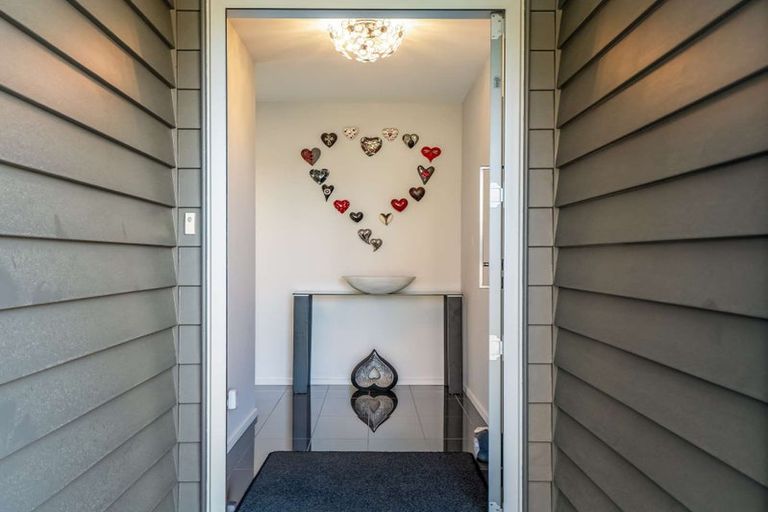 Photo of property in 10 Te Whariki Street, Marshland, Christchurch, 8083