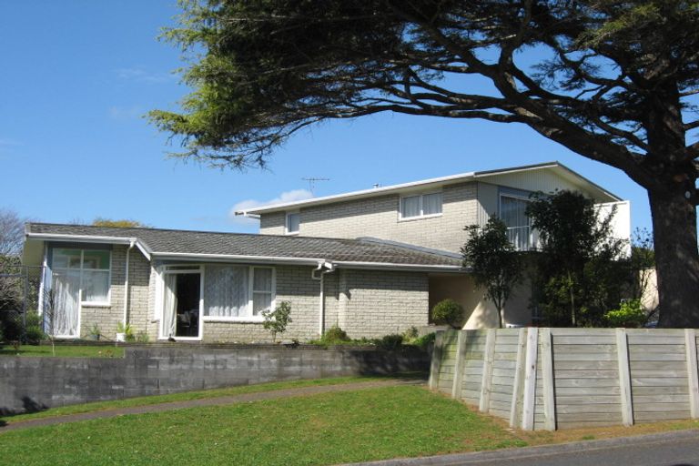 Photo of property in 6 Magnolia Drive, Westown, New Plymouth, 4310