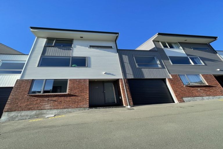 Photo of property in 29/31 Princess Terrace, Newtown, Wellington, 6021