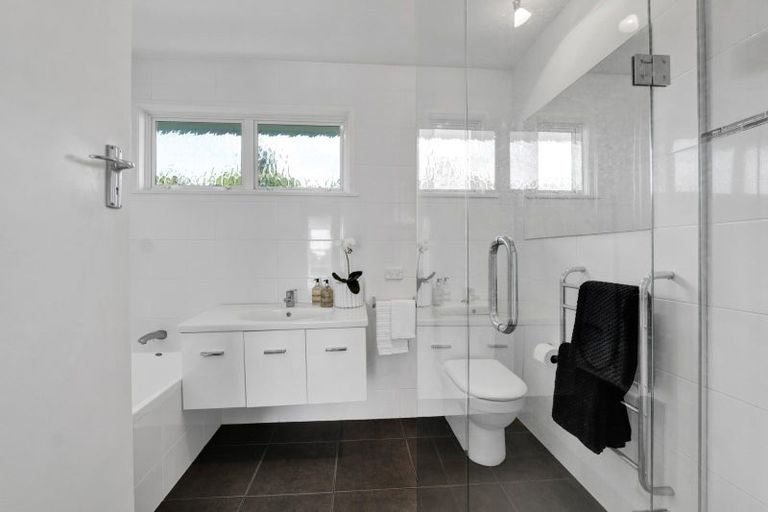 Photo of property in 157 Vivian Street, New Plymouth, 4310