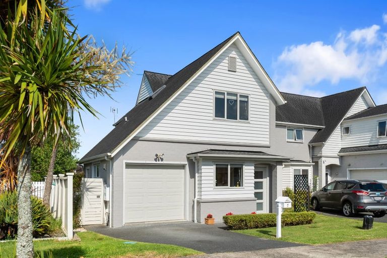 Photo of property in The Rise, 7 Hatfield Place, Albany Heights, Auckland, 0632