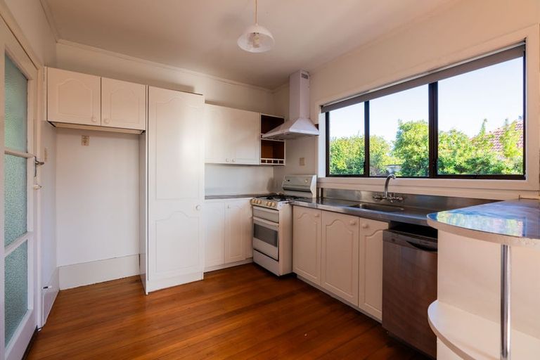 Photo of property in 5 Heath Street, St Andrews, Hamilton, 3200