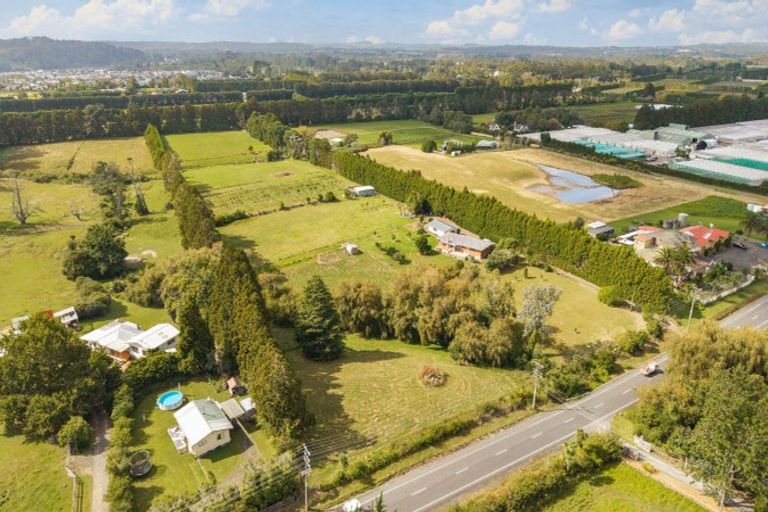 Photo of property in 230 Riverhead Road, Kumeu, 0892
