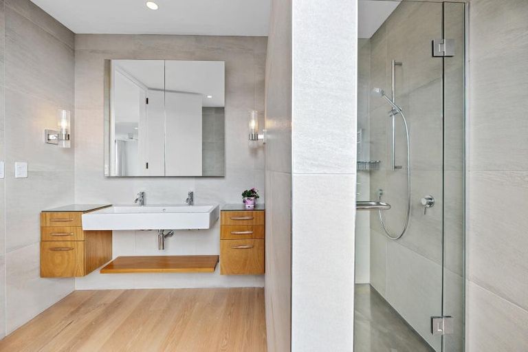 Photo of property in 37 Laurence Street, Manly, Whangaparaoa, 0930