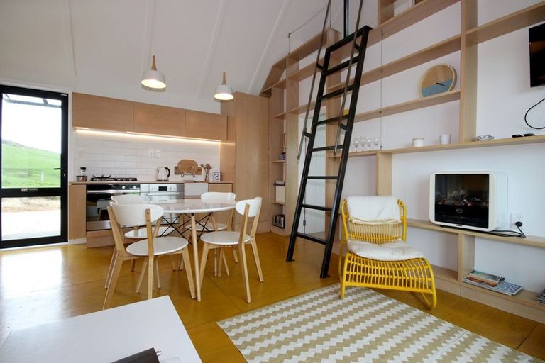 Photo of property in 84 Mair Road, Curio Bay, Tokanui, 9884