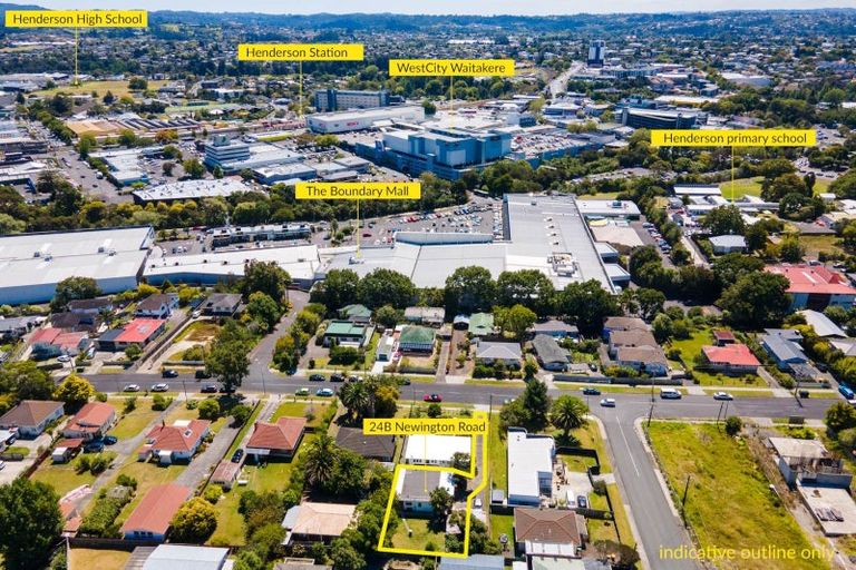 Photo of property in 2/24 Newington Road, Henderson, Auckland, 0612