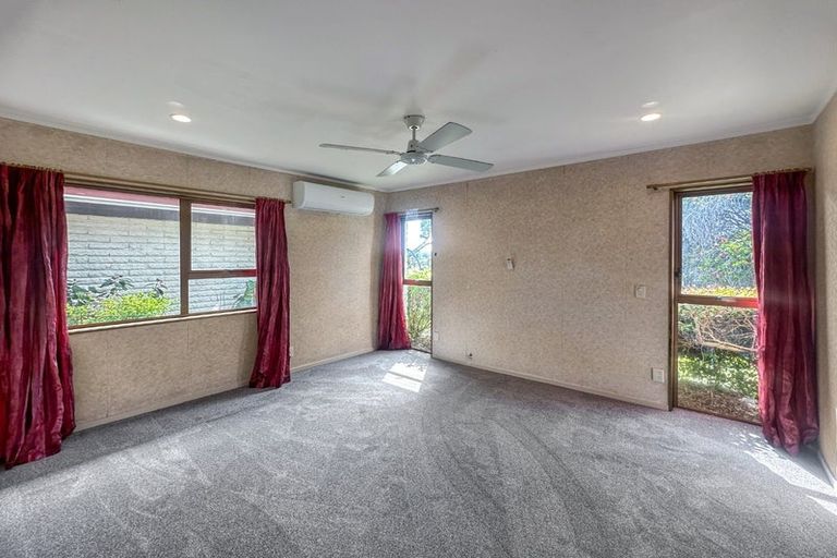 Photo of property in 6 Davita Place, Farm Cove, Auckland, 2012