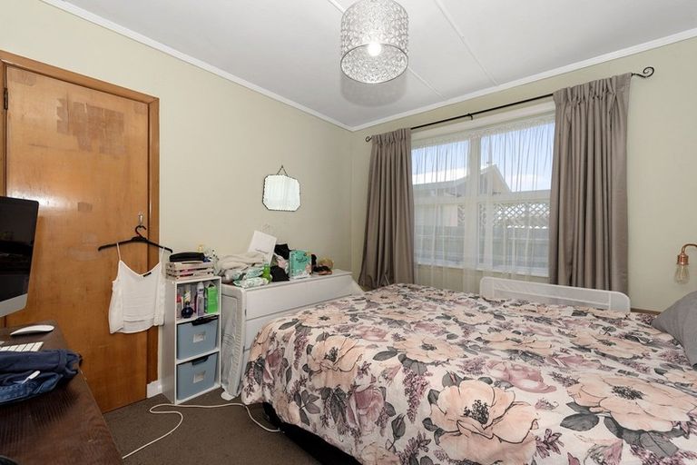 Photo of property in 8 Cricket Place, Melville, Hamilton, 3206