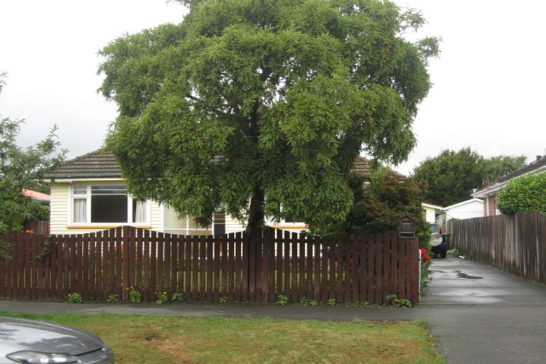 Photo of property in 18 Coopers Road, Dallington, Christchurch, 8061