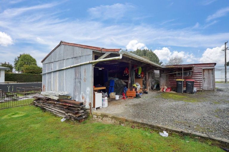 Photo of property in 43 Half Mile Road, Tuatapere, 9620