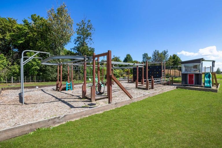 Photo of property in 126 Buller Road, Levin, 5571