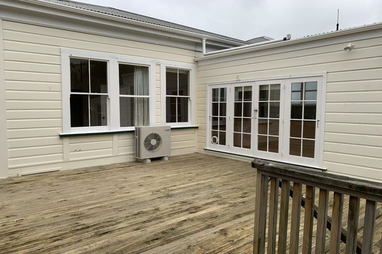 Photo of property in 8 Harper Street, Newtown, Wellington, 6021