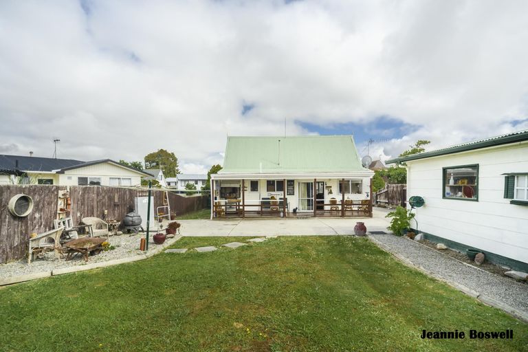 Photo of property in 34 Rainforth Street, Roslyn, Palmerston North, 4414