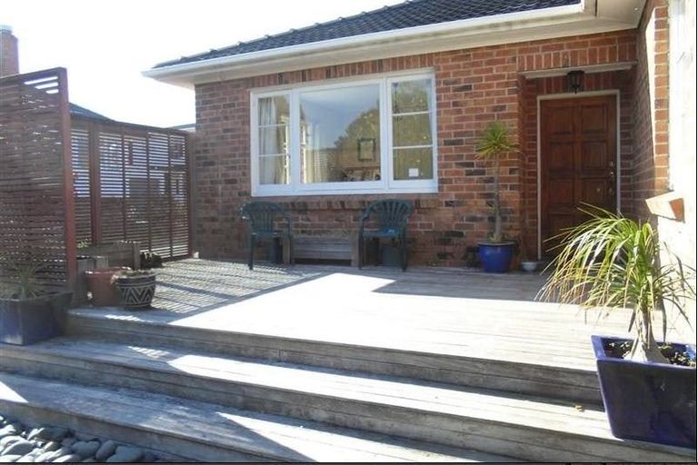 Photo of property in Gull - Unmanned, 1/1 Rangitira Avenue, Takapuna, Auckland, 0622