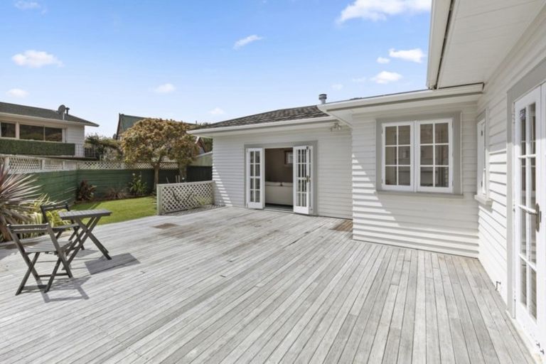 Photo of property in 13 Norton Park Avenue, Fairfield, Lower Hutt, 5011