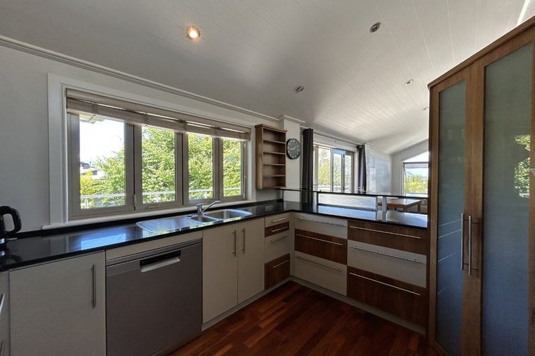 Photo of property in 3a Hallenstein Street, Queenstown, 9300