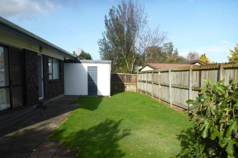 Photo of property in 14b Glengowan Place, Conifer Grove, Takanini, 2112