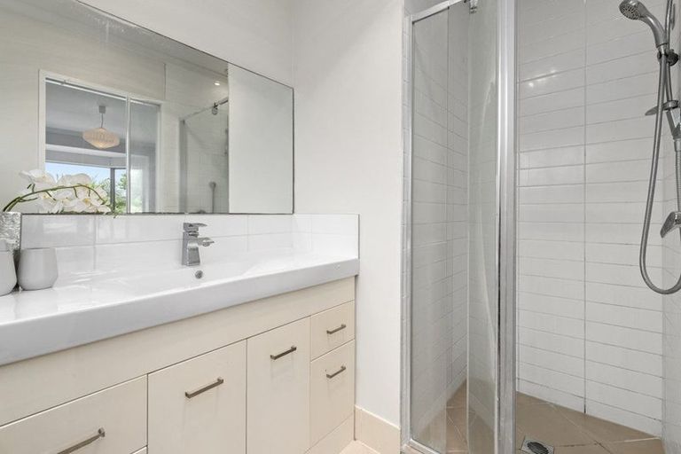 Photo of property in 9 Millington Place, Huntington Park, Auckland, 2013