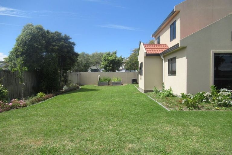 Photo of property in 62 Samwell Drive, Whitby, Porirua, 5024