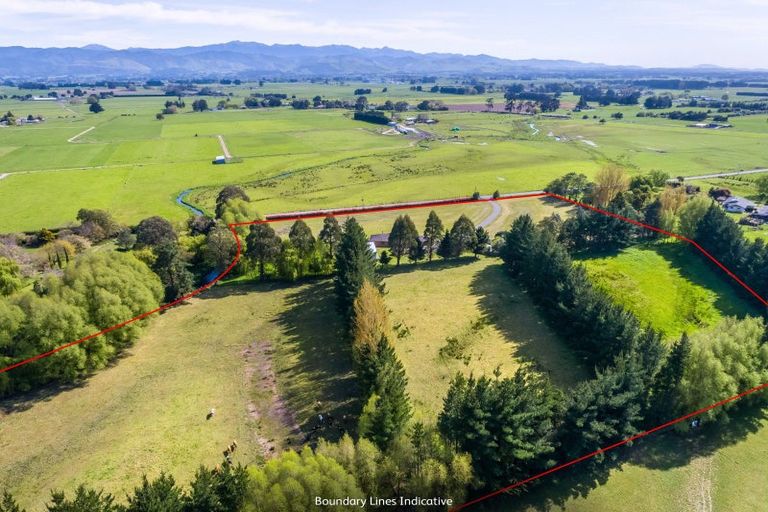 Photo of property in 302 Para Road, Parkvale, Carterton, 5792