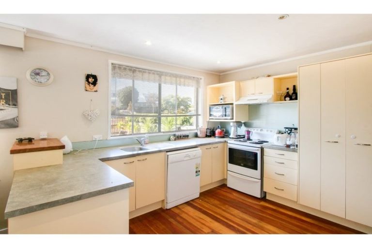 Photo of property in 68 Middle Road, Havelock North, 4130