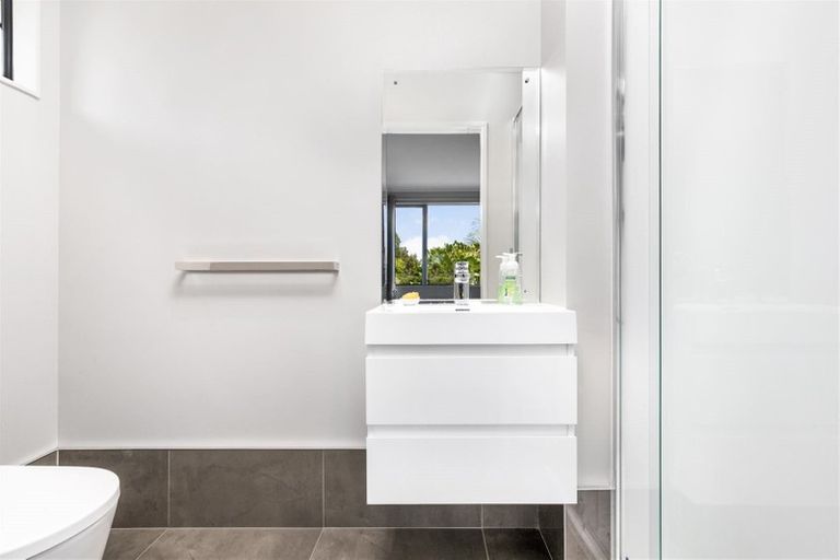 Photo of property in 147e Glengarry Road, Glen Eden, Auckland, 0602