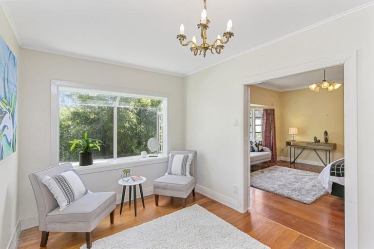 Photo of property in 97 Karori Road, Karori, Wellington, 6012