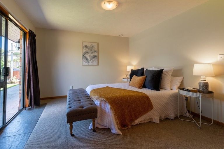 Photo of property in 17 Stagg Place, Brightwater, 7022