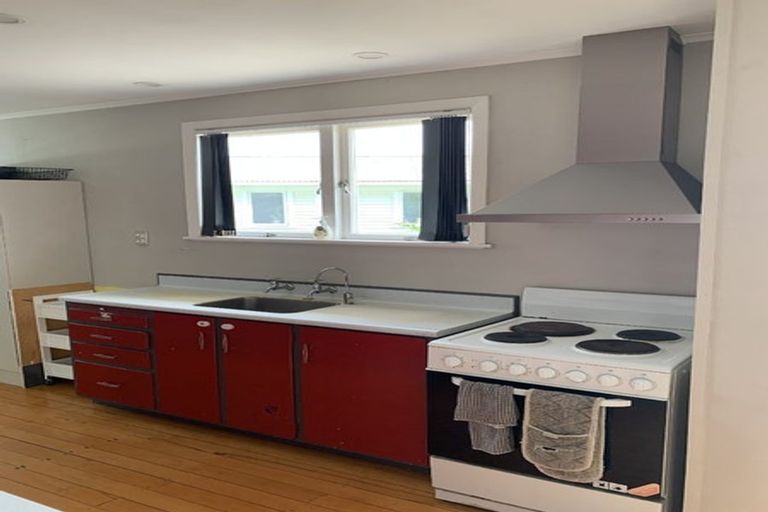 Photo of property in 6 Larnach Street, St Andrews, Hamilton, 3200