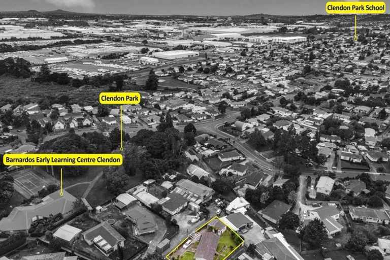 Photo of property in 21 Ngatira Place, Clendon Park, Auckland, 2103