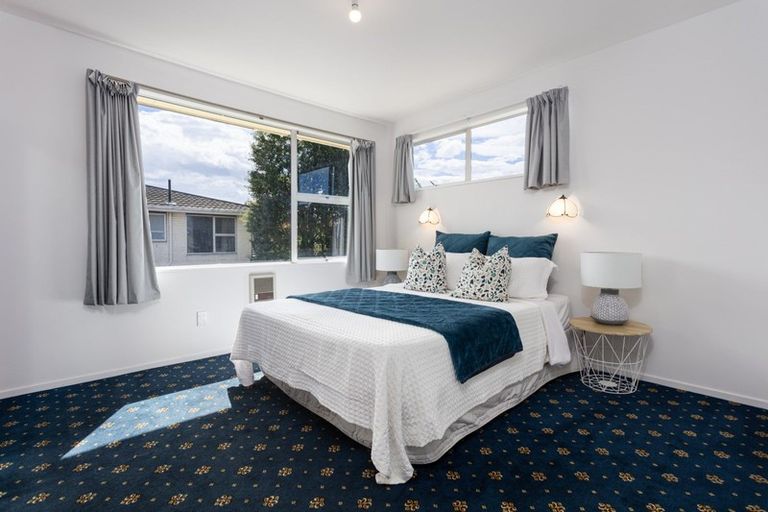 Photo of property in 358 Yaldhurst Road, Russley, Christchurch, 8042